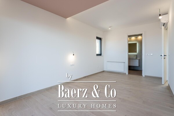 photo 12 Promajna, luxurious semi-detached house with a sea view, close to the center and the beach