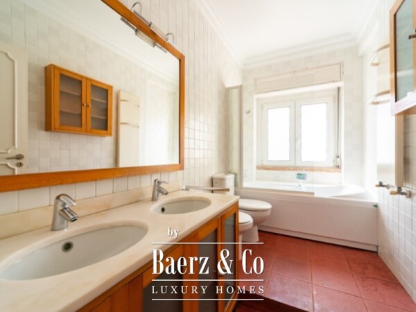 photo 12 3-Bedroom Apartment with Balcony, Air Conditioning and Access to Shared Rooftop Terrace, located in Entrecampos, Lisbon