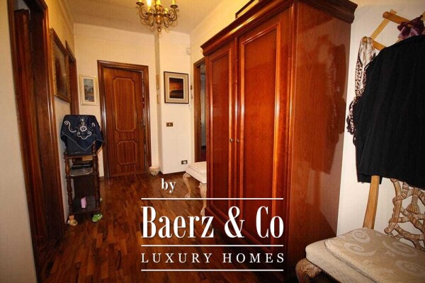 photo 23 2 x Villa for sale 350 m² (ca. 1975) + 125 m² (2006)