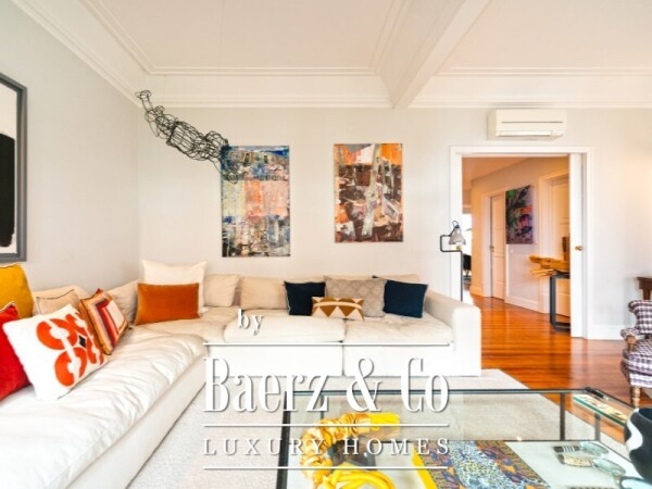 photo 1 4 +3 bedroom flat with cachet in the Rato area