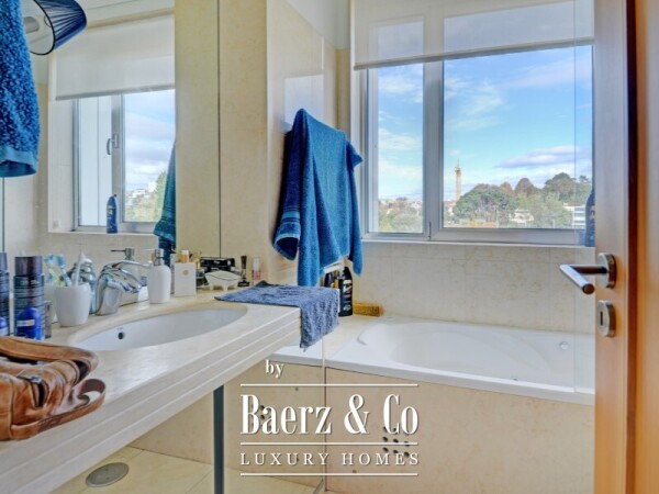 photo 15 3 bedroom flat with 2 suites and 3 parking spaces in Aviz, Porto