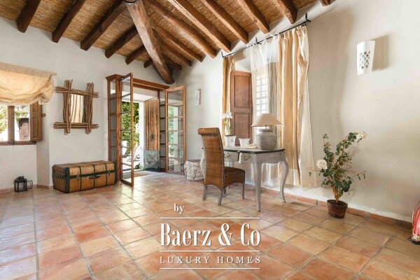 photo 15 Historic and Noble Royal Mansion with 2 Guest Villas