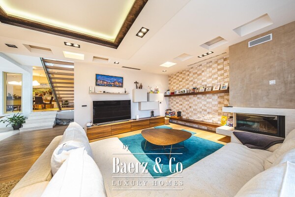 photo 1 Zagreb, Šestine, exclusive family villa 376 m² on a plot of 704 m²