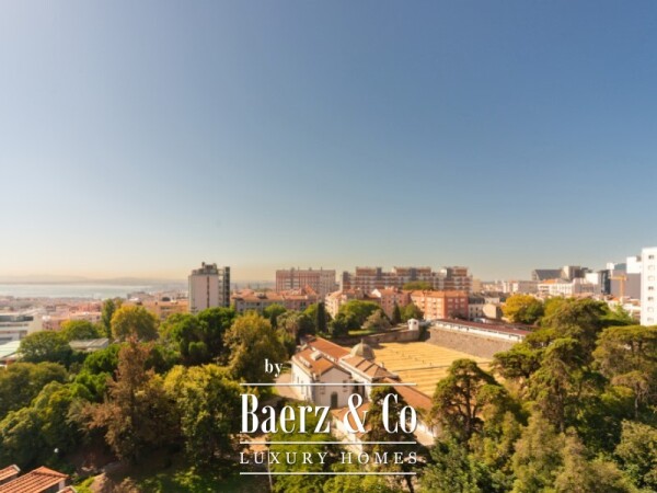 photo 3 4+2 Bedrooms Refurbished in Amoreiras with view