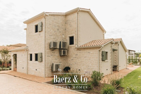 photo 2 Istria, Višnjan area - luxurious stone villa with heated pool and spacious property