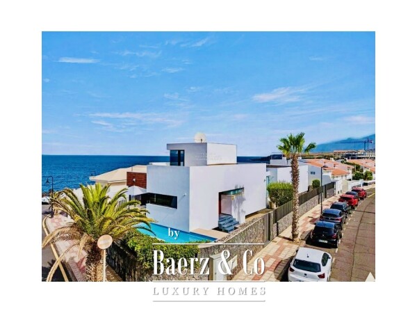 photo 32 Exclusive luxury villa on the seafront in Playa San Juan