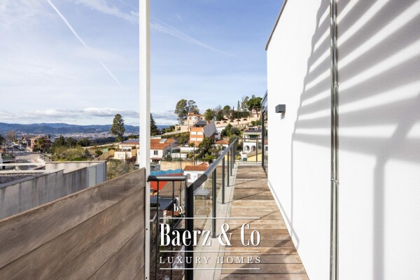 photo 12 Contemporary Elegance, Absolute Light and an Exclusive Lifestyle