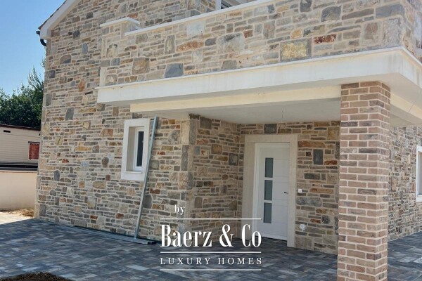 photo 6 Zadar, Vrsi, charming dalmatian stone house with swimming pool in a quiet location