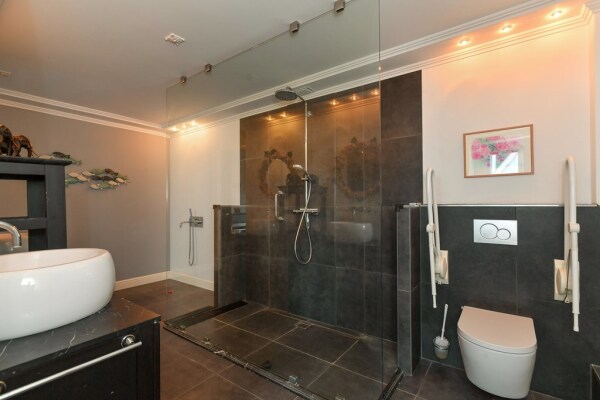 photo 34 Veenderweg 4