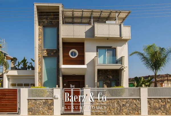 photo 2 2335355 - 4 Bedroom Fully Furnished Villa For rent, Agios Tychonas, 275 sq.m