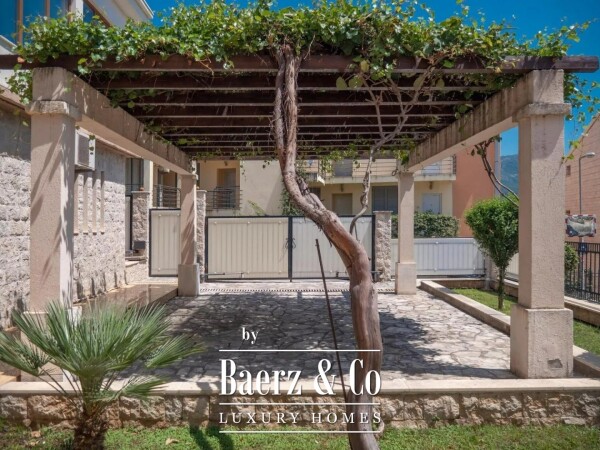 photo 8 Beautiful Villa in Budva Municipality with a Private Parking and a Pool