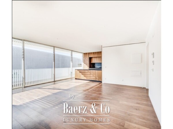photo 1 3 Bedrooms en-suite apartment in Lisbon, near the River Tejo