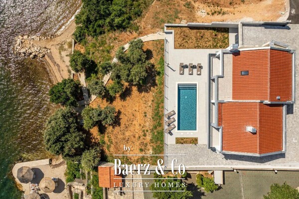 photo 2 Posedarje, modern and elegant villa first row to the sea