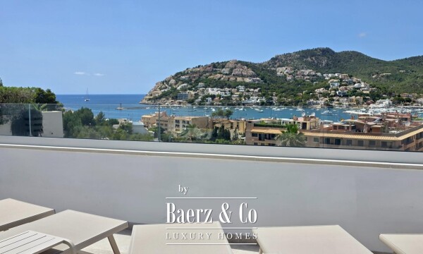 photo 1 Modern villa with views over the bay of Port d’Andratx
