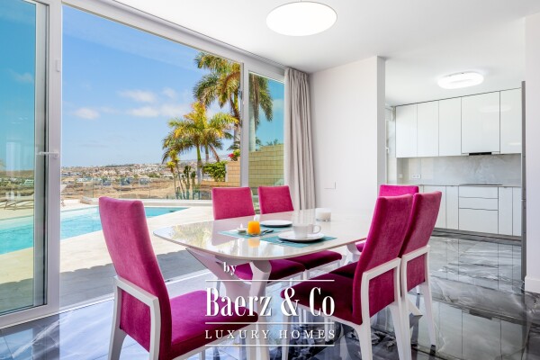photo 8 Refurbished villa with a separate annexe on Tenerife