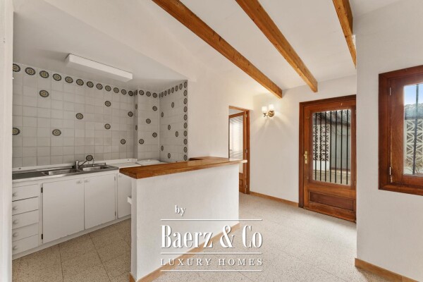 photo 11 Traditional village house with a spacious patio and renovation potential in S’Arracó