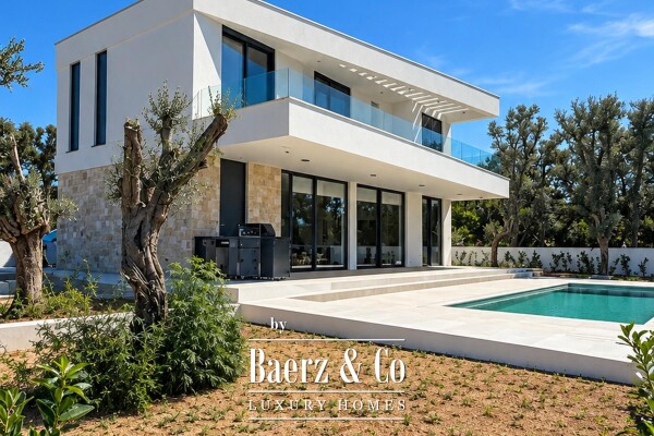 photo 3 Pag, Jakišnica, luxury villa with a pool, 150 m from the sea